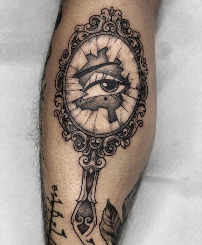 一组适合手部腿部的黑白纹身图片