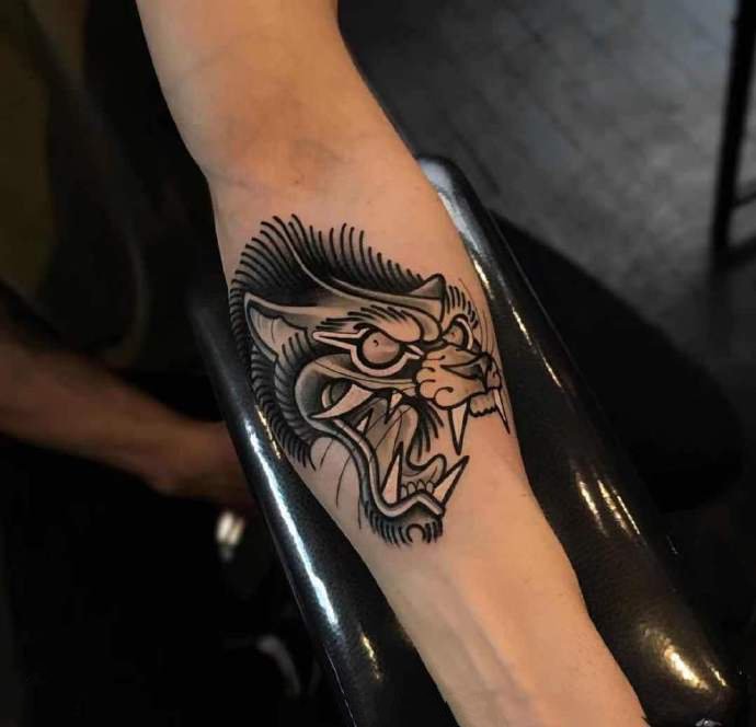 扎实且不失趣味的oldschool纹身图片9张