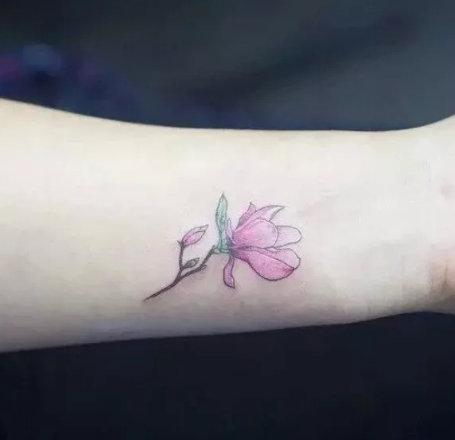 别致优雅的玉兰花纹身图案推荐