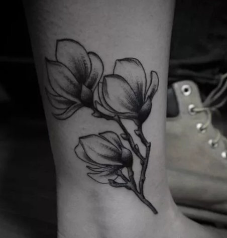 别致优雅的玉兰花纹身图案推荐