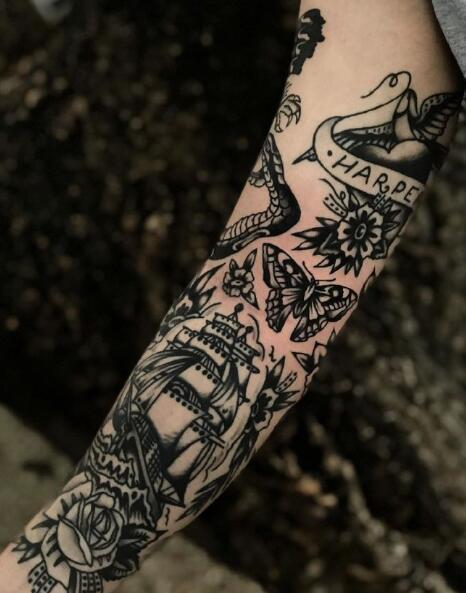 一组手臂上的oldschool风格黑灰纹身图片