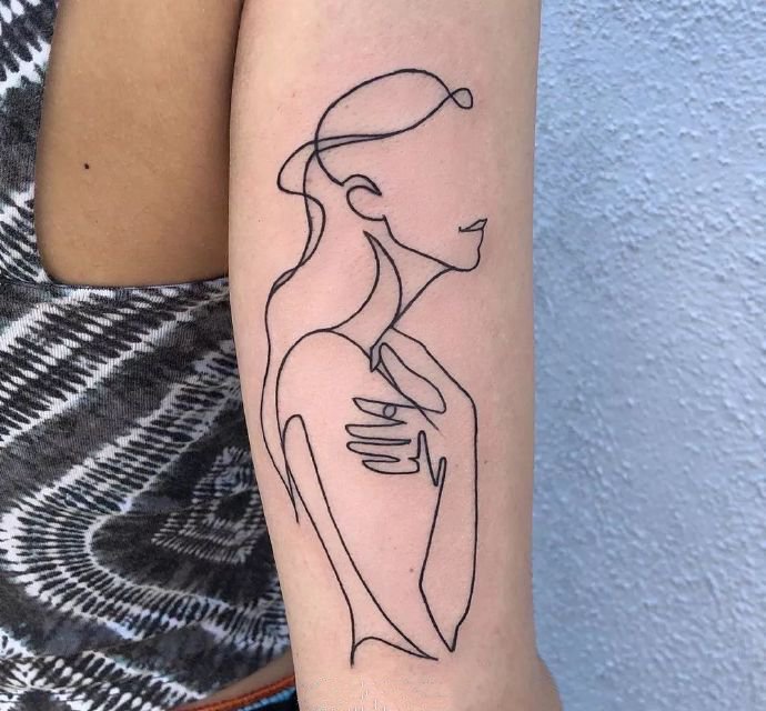 9张治愈系的线条纹身图片