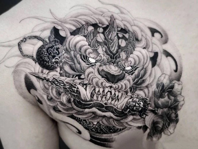 帅气的传统唐狮纹身图片9张