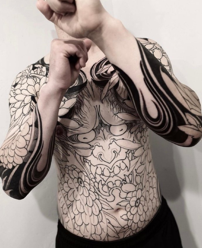9张炫酷帅气的新传统纹身图片
