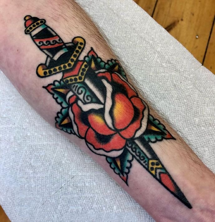 9张欧美风的彩色oldschool纹身图片