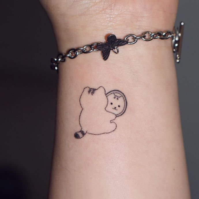 简单清新的猫狗纹身图片9张