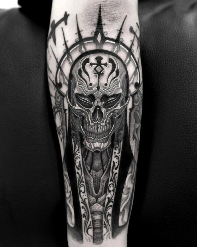 9张令人沉寂的暗色黑灰纹身图片