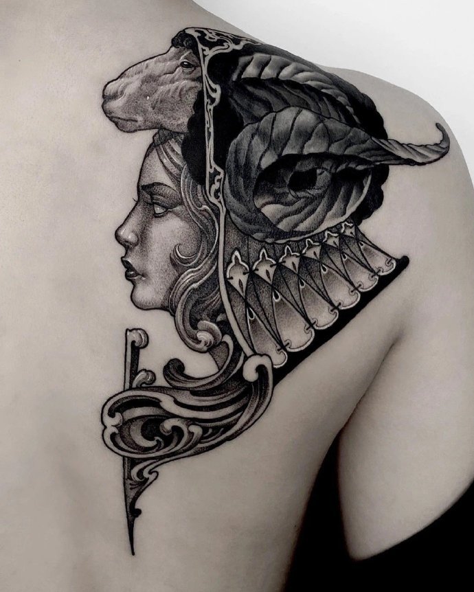 9张令人沉寂的暗色黑灰纹身图片