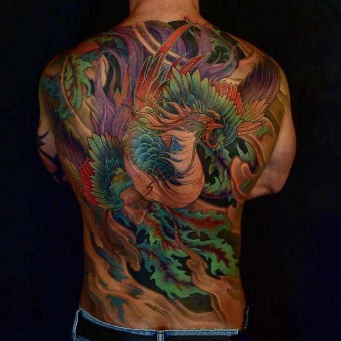 帅气的新传统风格纹身图片9张