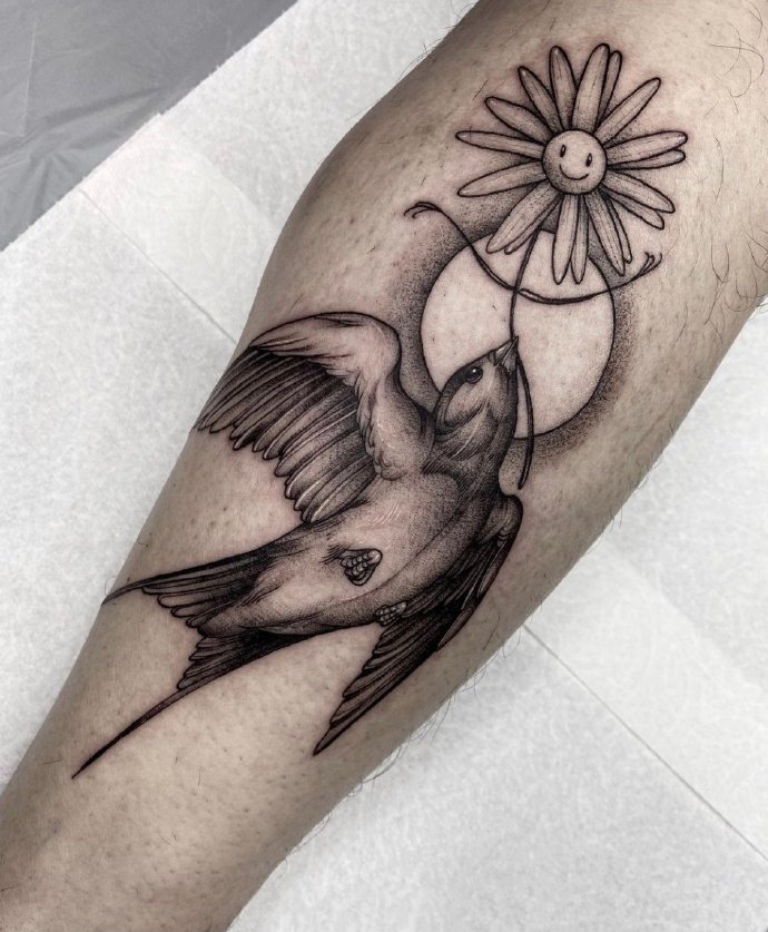 school元素的9张经典黑白纹身图片