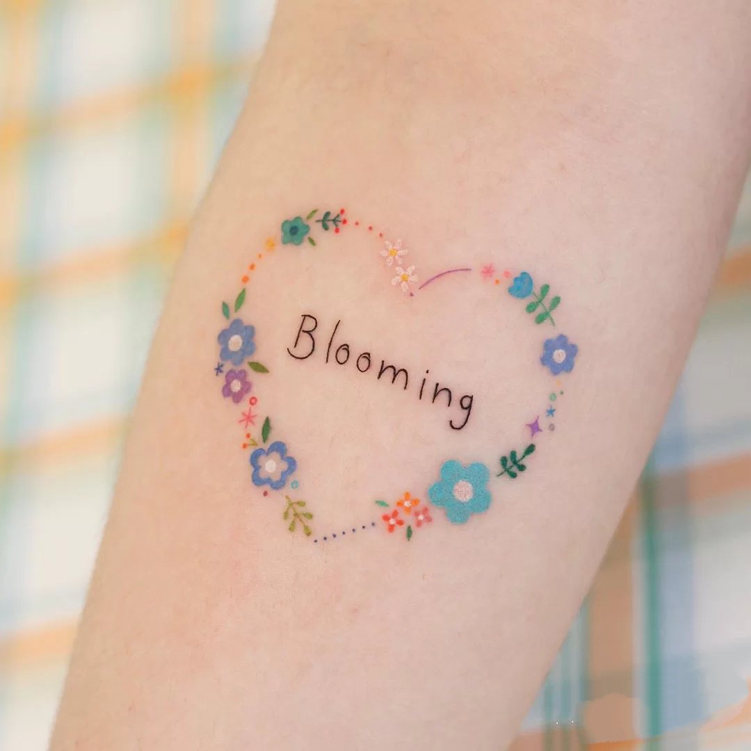 9张清新单纯的彩色纹身图片