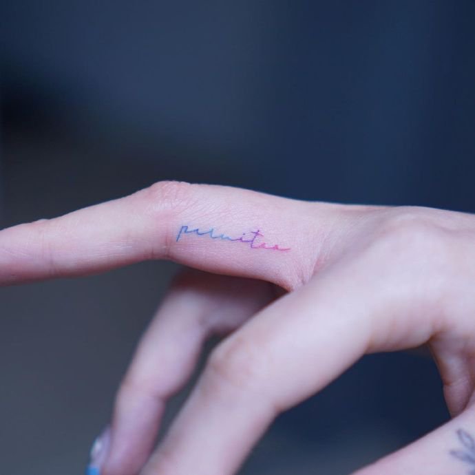 手指上的小清新纹身图片9张