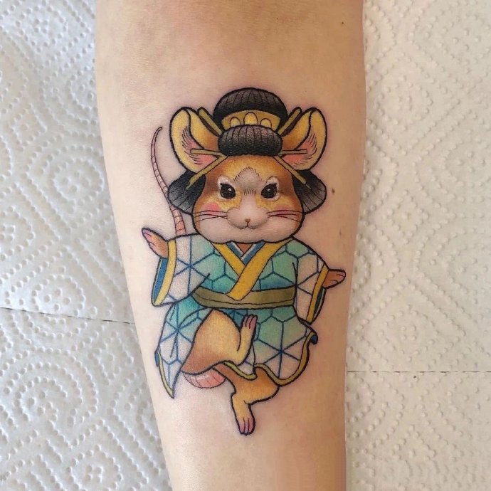 好看的一组彩色迷你纹身图片