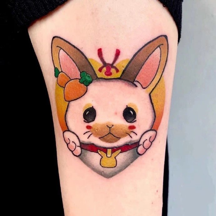 好看的一组彩色迷你纹身图片