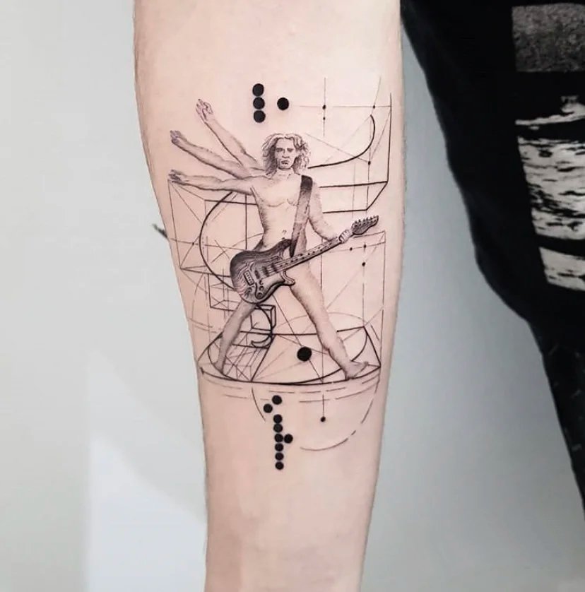 9张黑灰的独特几何纹身图片