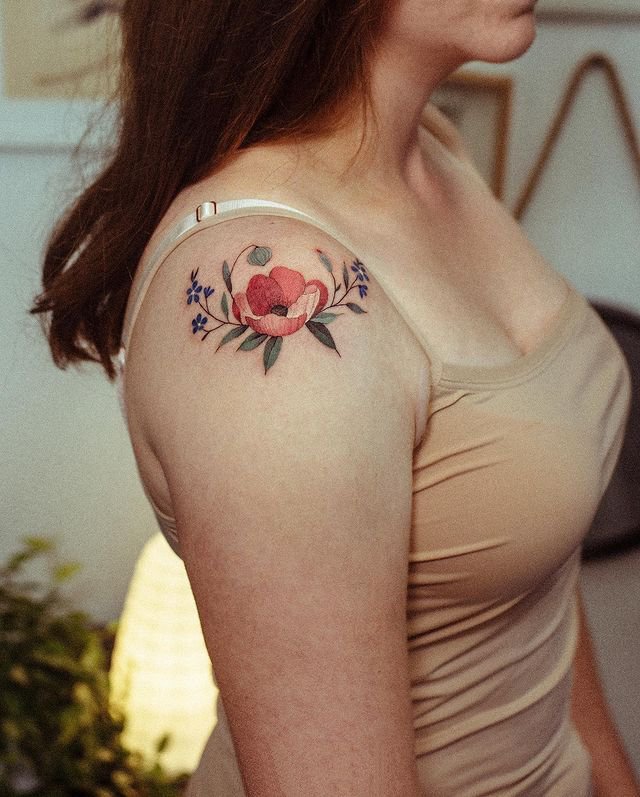 适合女生的彩色花卉纹身图片9张