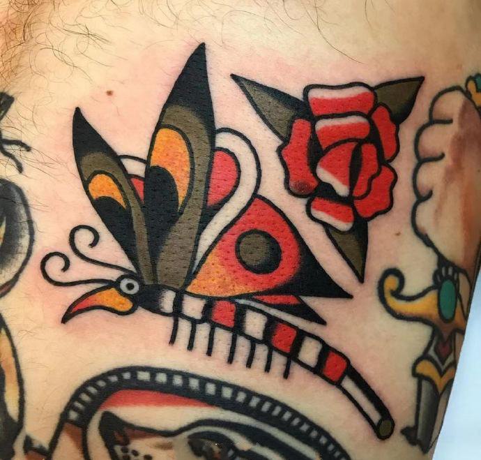 一组丑萌丑萌的oldschool纹身图片