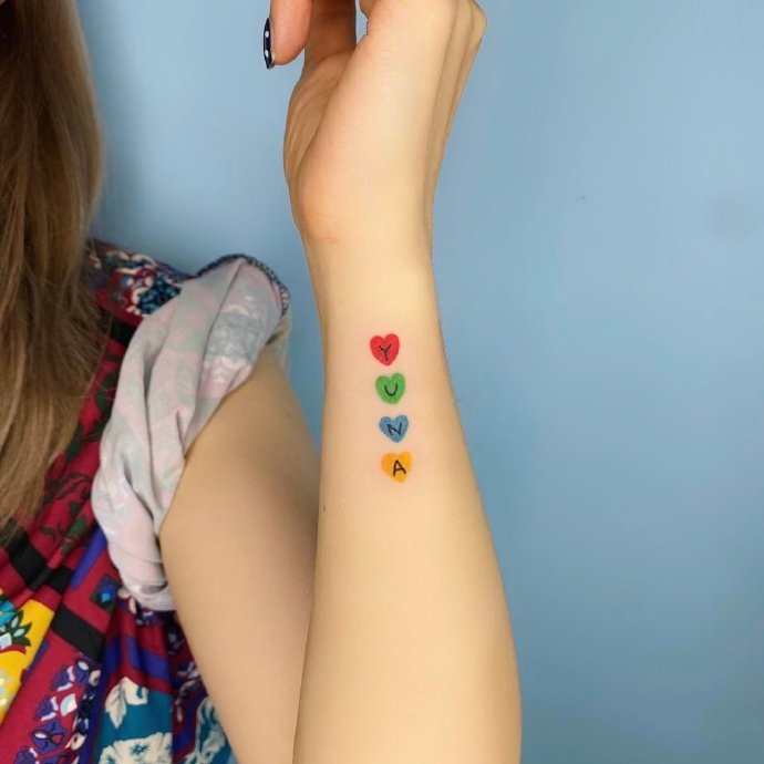 非常可爱的彩色小清新纹身图片9张