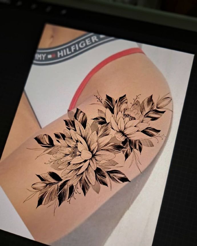 小清新风格的素花纹身图片9张