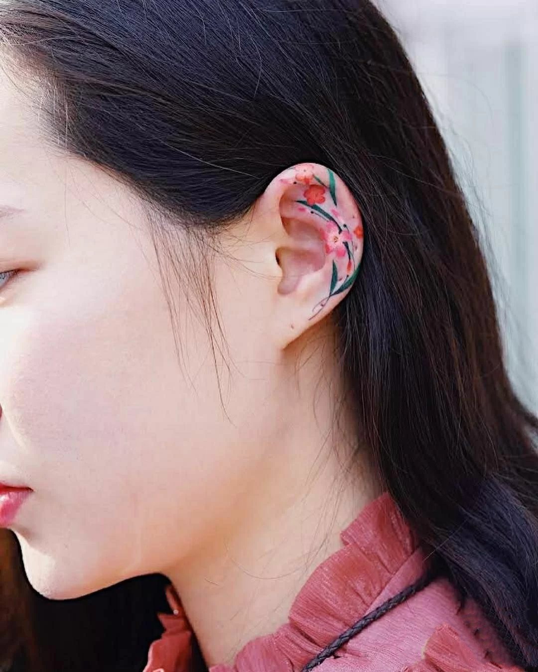 耳朵上的9张小清新纹身图片