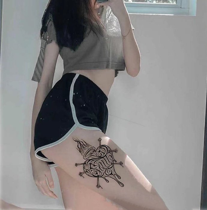 9张个性好看的花体字纹身图片