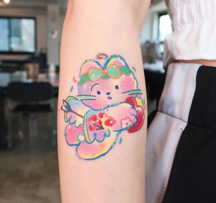 适合可爱女孩子的彩色卡通纹身图片9张