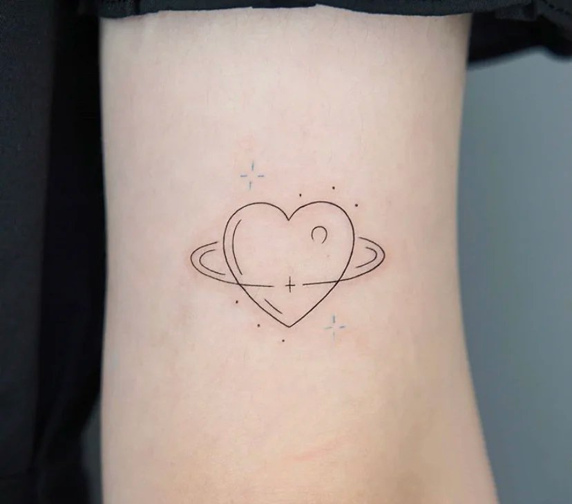 可爱的简笔画爱心纹身图片9张