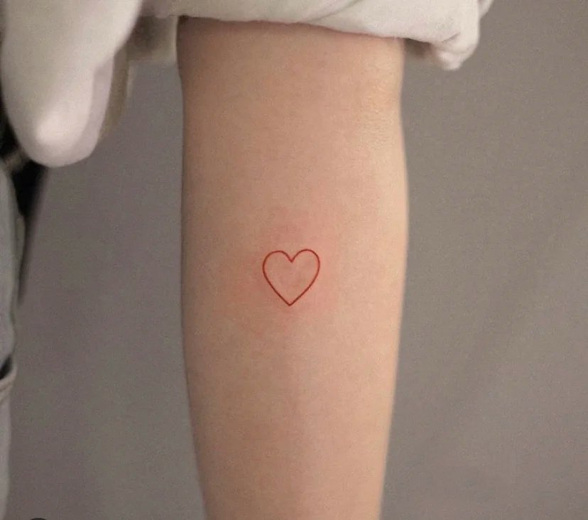 可爱的简笔画爱心纹身图片9张