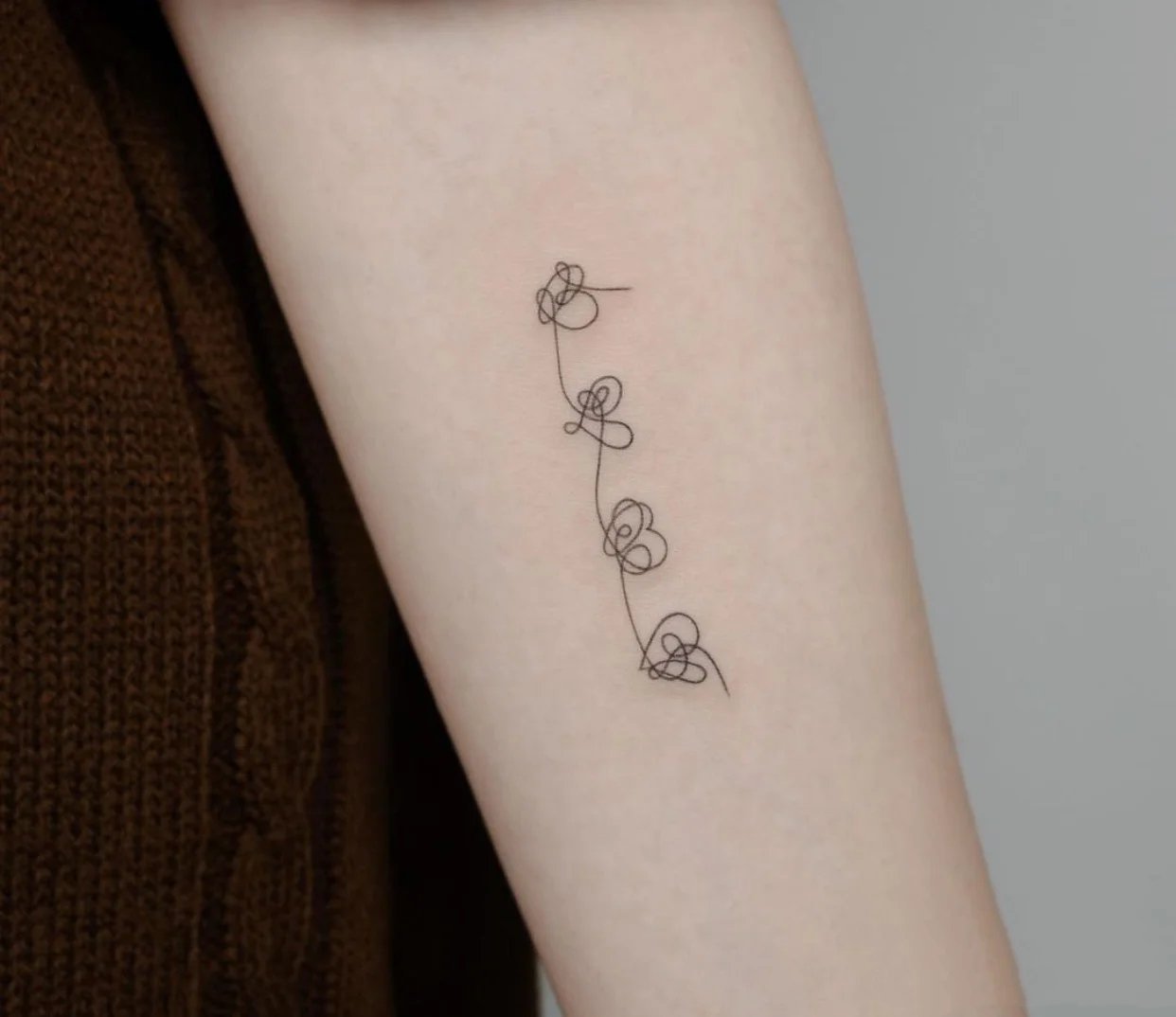 一组简洁的心形纹身图片