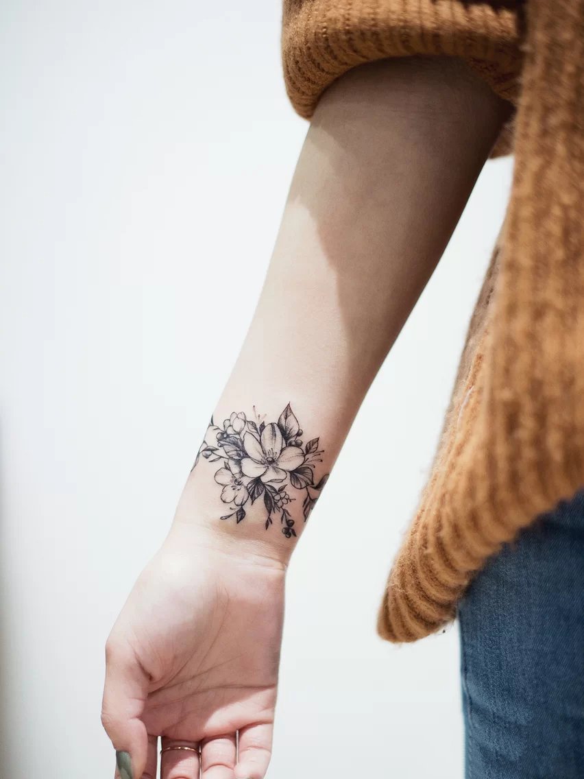 一组适合女生的好看手腕纹身图片