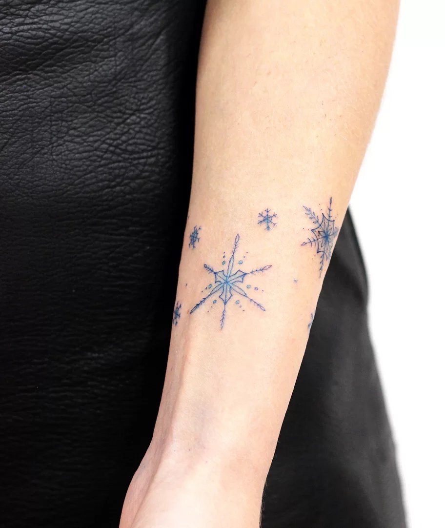 一组适合女生的好看手腕纹身图片