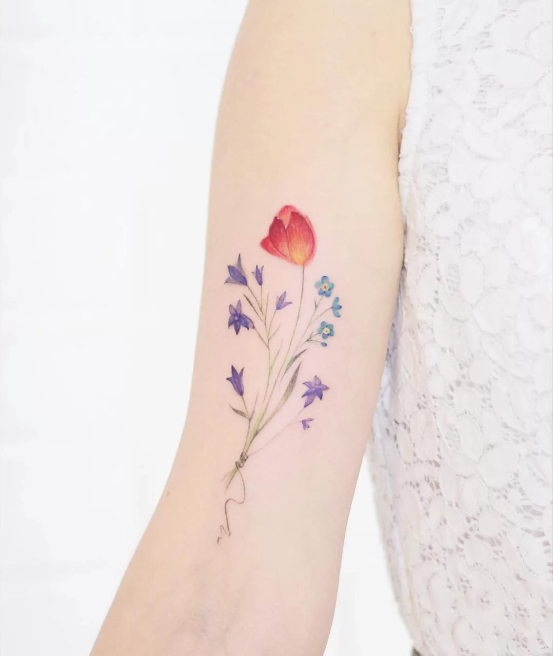 一组适合女生的好看手腕纹身图片