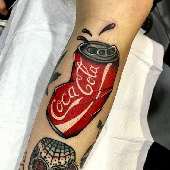 适合男生的一组可乐主题纹身图片