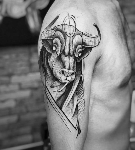 一组威风霸气的公牛纹身图片