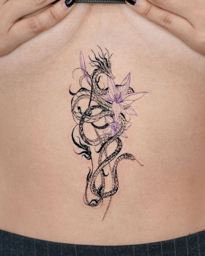 利落的线条勾勒出的9张好看纹身图片