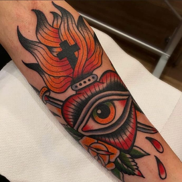 一组复古红为主题的oldschool纹身图片