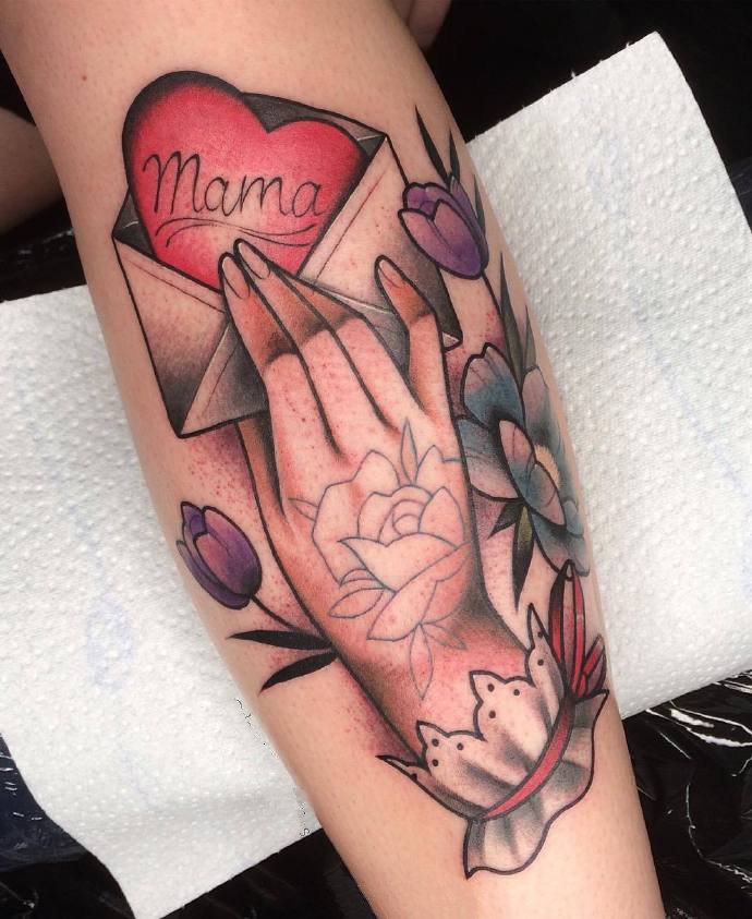 适合大臂上的9张newschool纹身图片