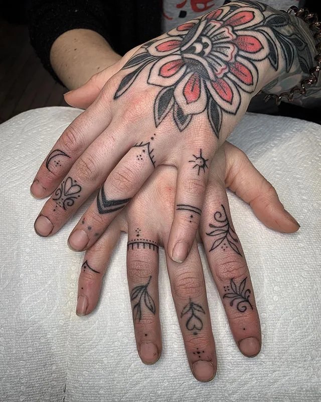 独特个性的手指纹身图片9张