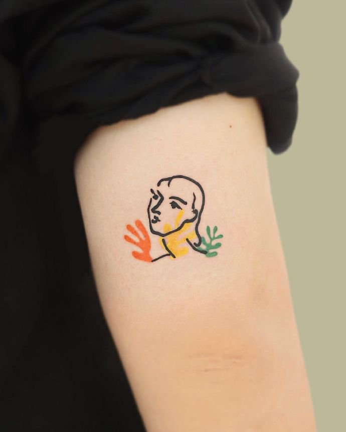 大臂肩膀上的9张卡通纹身图片