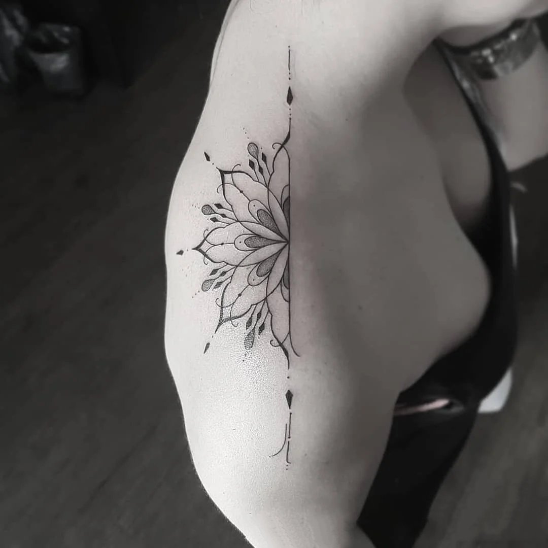 漂亮的几何小清新纹身图片9张