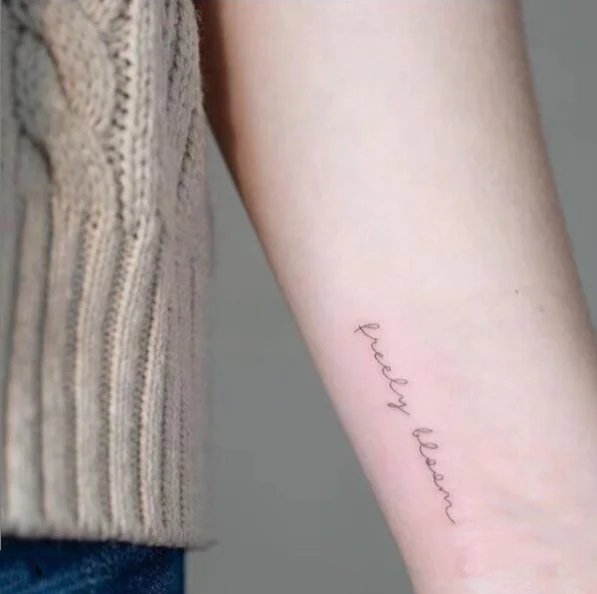 只有自己知道的低调英文纹身图片9张