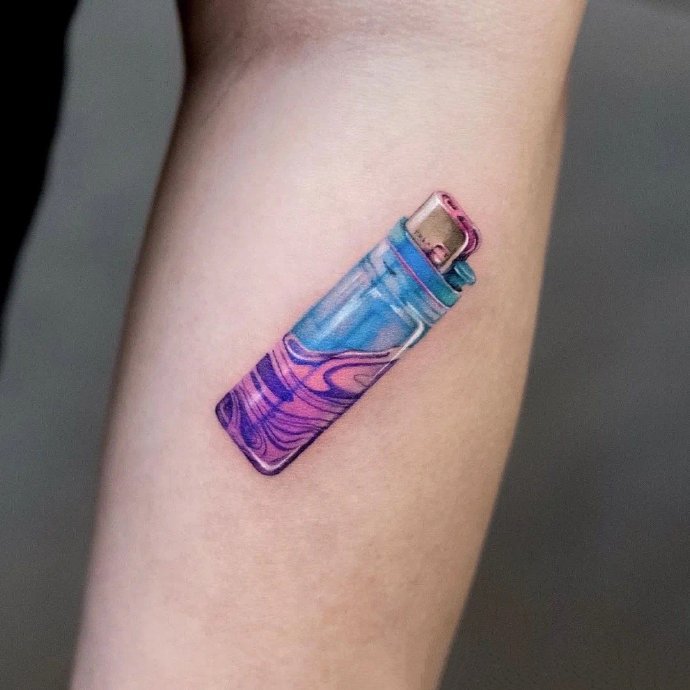 一组精致的彩色小图案纹身图片