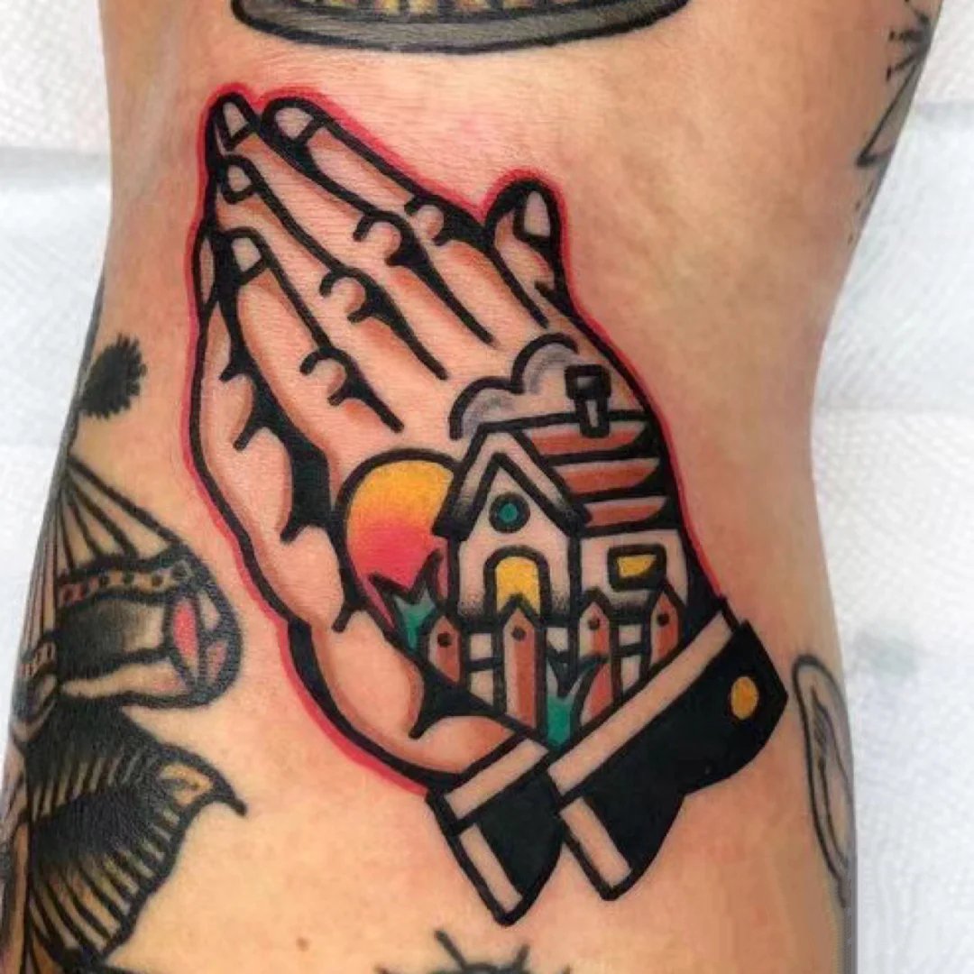 school风的9张祈祷之手纹身图片