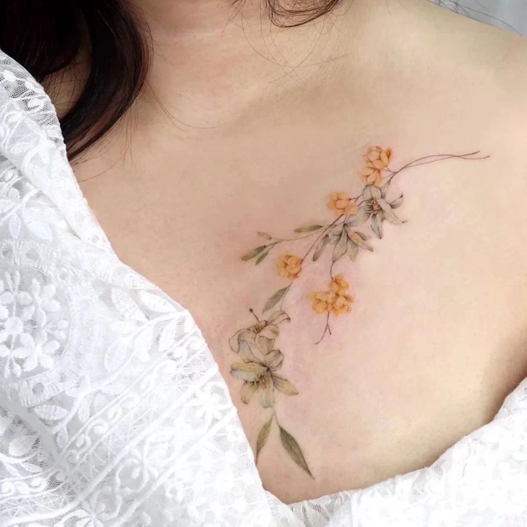 一组清新好看的小花花纹身图片