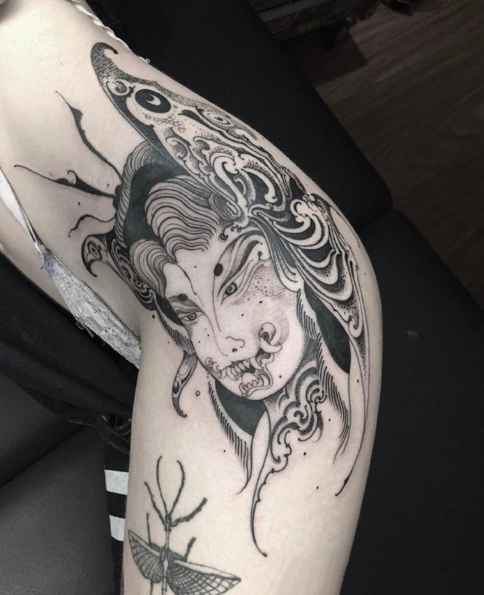 点线面组合的一组好看的纹身图片