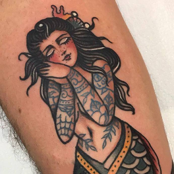 一组oldschool风格的美人鱼纹身图片