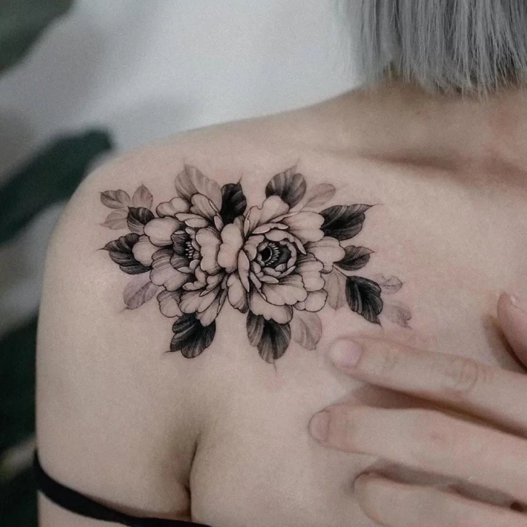 一组非常耐看的素花纹身图片