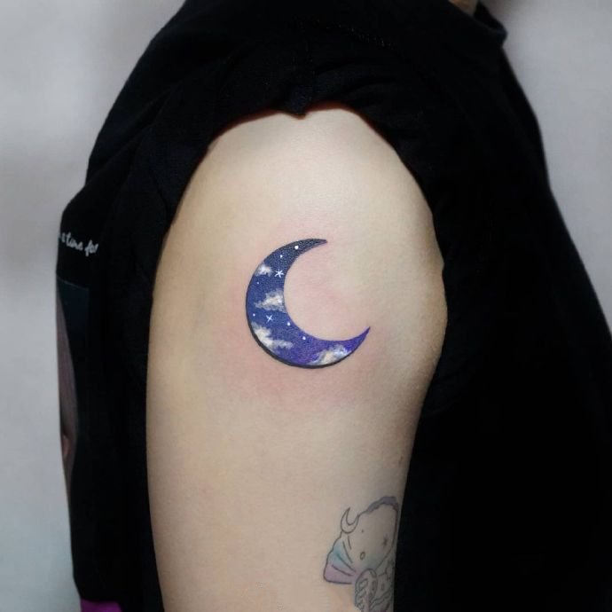 9张颜色梦幻的小图案纹身图片