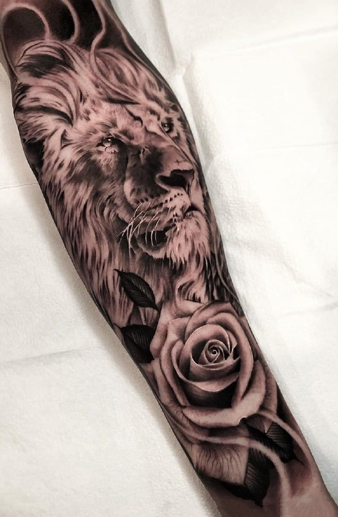 一组酷帅酷帅的狮子纹身图片