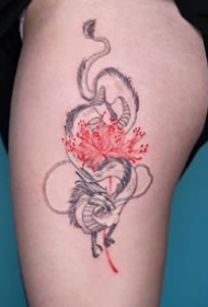 一组彩虹和龙的纹身图案